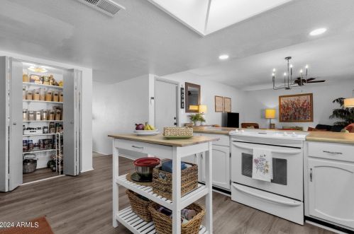 4636 Michelle Dr, Glendale AZ  85308-1519 exterior