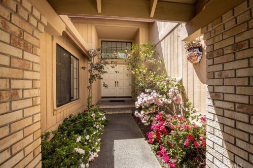 1223 Whispering Oaks Dr, Danville CA  94506-5840 exterior