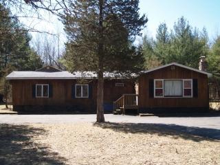 703 West Rd, Norton Hill, NY 12083-3705