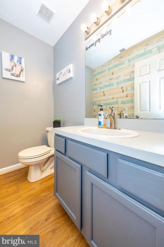 362 Lake Side Dr, Swedesboro NJ  08085-1591 exterior