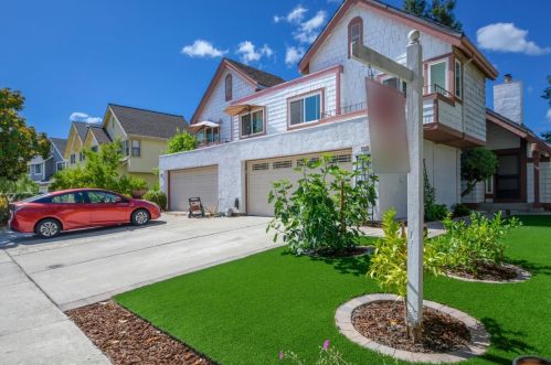 1233 Bracebridge Ct, Campbell, CA 95008-6435