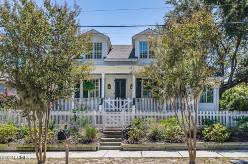 1214 Duke St, Beaufort, SC 29902-4523