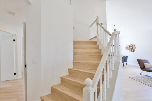 1302 Mondavi Cir, Vista, CA 92081-5331