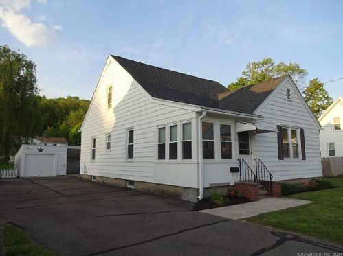 107 Feldspar Ave, Beacon Falls, CT 06403-1440