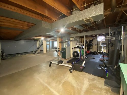 425 Beckman Dr, Mckeesport PA  15132-7410 exterior