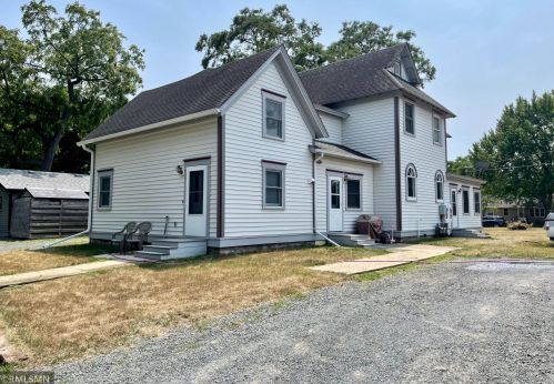 413 3rd Ave, East Farmington, WI 54020-8201