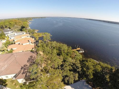 2641 Grand Lakeside Dr, Palm Harbor FL  34684-1028 exterior