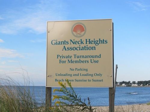 42 Woodbridge Rd, Niantic, CT 06357-2128