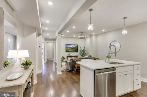709 Jackson St, Washington, DC 20017-1662