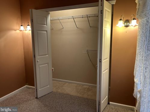 1422 Tristram Cir, West Deptford NJ  08051-2265 exterior