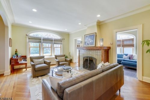 42 Warren Ct, South Orange NJ  07079-2336 exterior