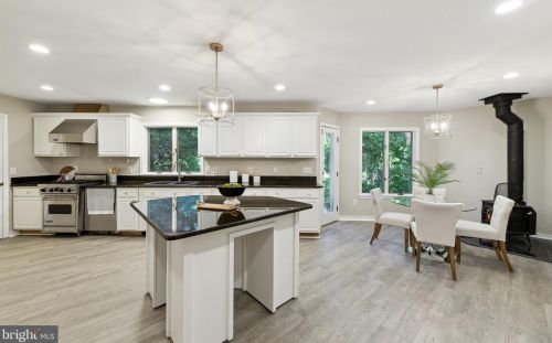 444 Great Falls St, Falls Church VA  22046-2608 exterior