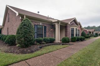 8508 Sawyer Brown Rd, Nashville, TN 37221-2403
