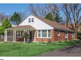19 Brookside Rd, Ardsley, PA 19038-8216