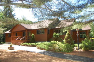 860 Sunset Dr, Willsboro Point, NY 12996-3473