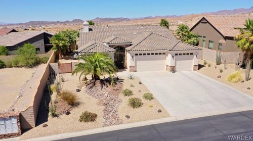 2725 Eagle Ridge Dr, Bullhead City, AZ 86429-5217