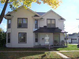 102 Adams St, Boscobel, WI 53805-1813