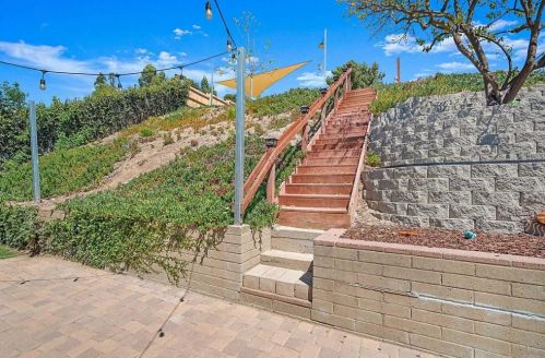 6025 Kelton Ave, La Mesa CA  91942-2728 exterior