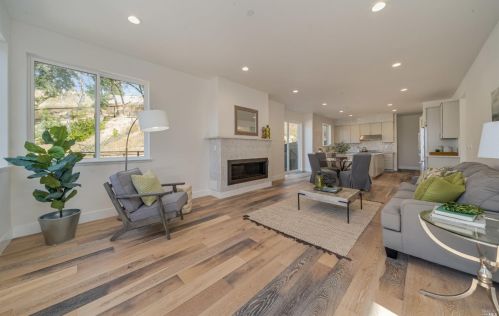 3760 Cross Creek Rd, Santa Rosa, CA 95403-0913