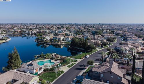 1447 Horizon Ln, Grayson, CA 95363-8300