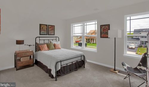 304 Paradise View Dr, Upton, PA 17225-8208