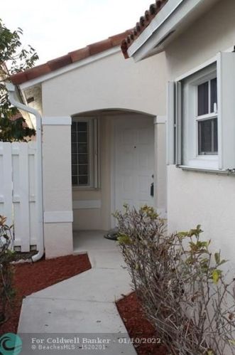 884 179th Ave, Hollywood, FL 33029-4430