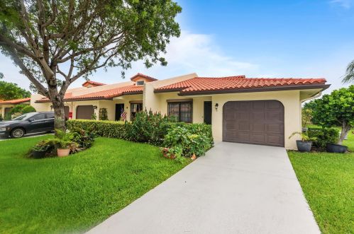 5 Bethesda Park Cir, Boynton Beach, FL 33435-6610