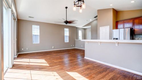 2959 Bay Village Ave, Santa Rosa CA  95403-2493 exterior