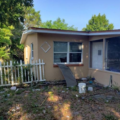 904 Ferndell Rd, Orlando FL  32808-7017 exterior