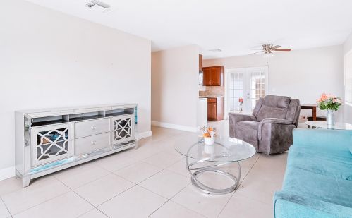 1301 28th St, West Palm Beach, FL 33404-4137