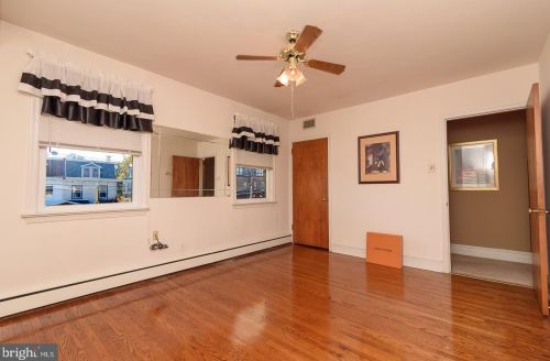 556 Leverington Ave, Philadelphia PA 19128-3314 exterior