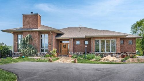 185 Wild Rose Way, Troutville, VA 24090-5119
