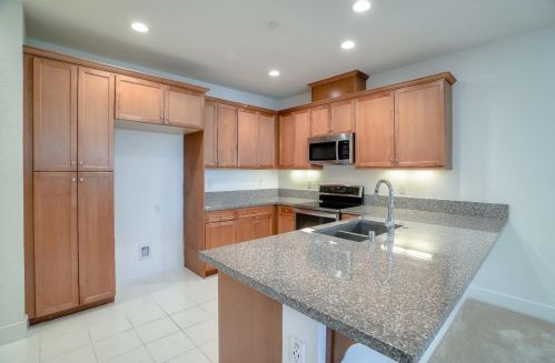 18083 Monterey Rd, Morgan Hill CA  95037 exterior