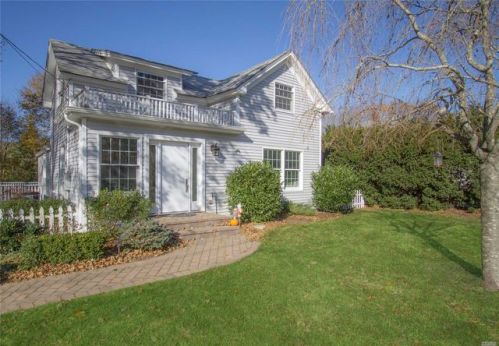 7 Ketcham Ave, Eastport, NY 11941-1318