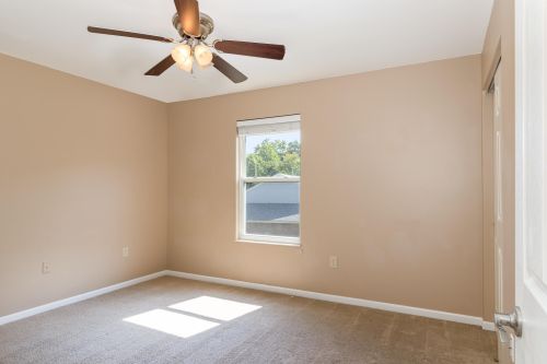 7564 Thunder Ridge Dr, Florence KY  41042-8268 exterior