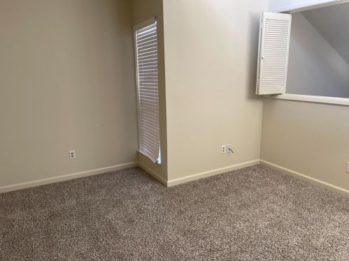 325 Standiford Ave, Modesto CA  95350-1021 exterior