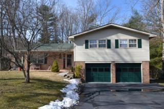 117 Azalea Way, Hendersonville, NC 28792-2408