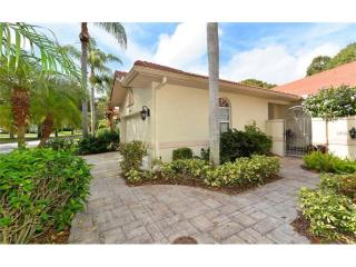 3310 Chelmsford Ct, Sarasota, FL 34235-0951