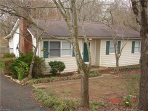 8400 Halifax Ct, Tobaccoville, NC 27050-9786