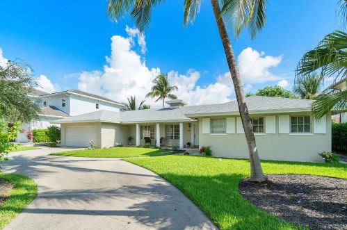 951 Allamanda Dr, Delray Beach, FL 33483-4913