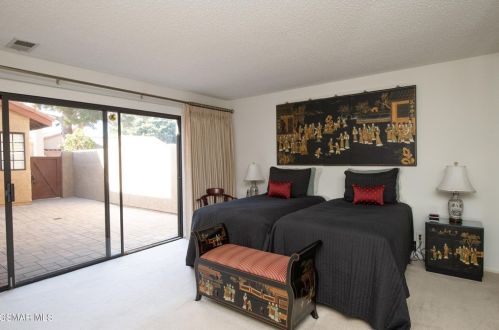 3683 Via Pacifica Walk, Oxnard CA  93035-2224 exterior