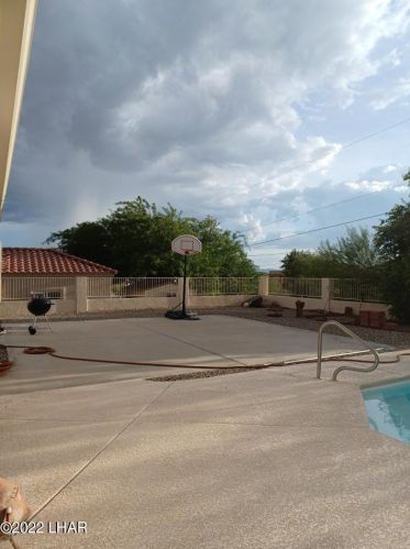 293 Pacific Dr, Lake Havasu City, AZ 86406-4463