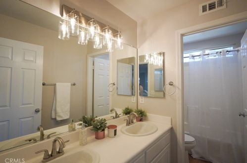 42333 Ridge View Dr, Lancaster CA 93536-7382 exterior