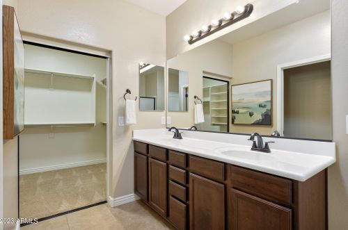 28305 44th Way, Cave Creek AZ  85331-3641 exterior