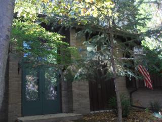 321 Timberlake Rd, Sheboygan WI  53081-8725 exterior