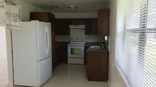 170 7th Ave, South Bay FL  33493-1703 exterior