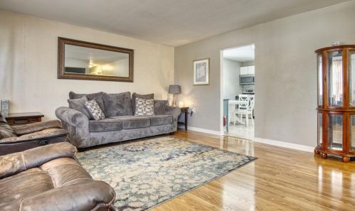 357 Midway Dr, Valpo, IN 46385-8735