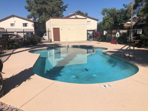 860 Brown Rd, Mesa, AZ 85203-4933