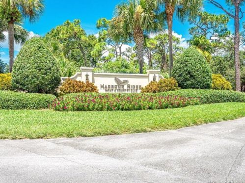 709 Winters Creek Rd, Palm City, FL 34990-8074
