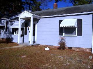 804 Mckimmon Rd, Fayetteville NC  28303-4312 exterior